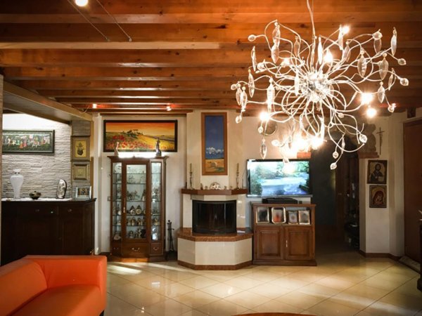 casa indipendente in vendita a Villafranca di Verona