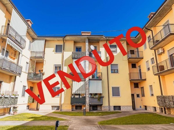 appartamento in vendita a Villafranca di Verona in zona Pizzoletta