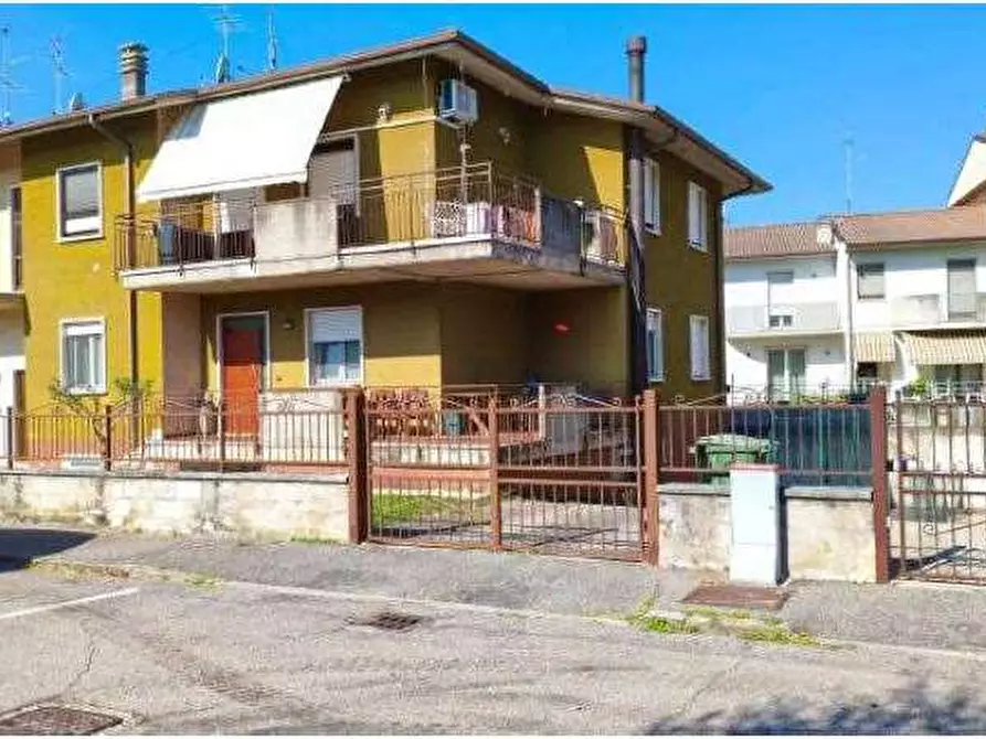 appartamento in vendita a Villafranca di Verona