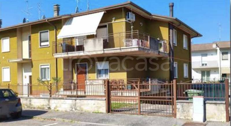 appartamento in vendita a Villafranca di Verona