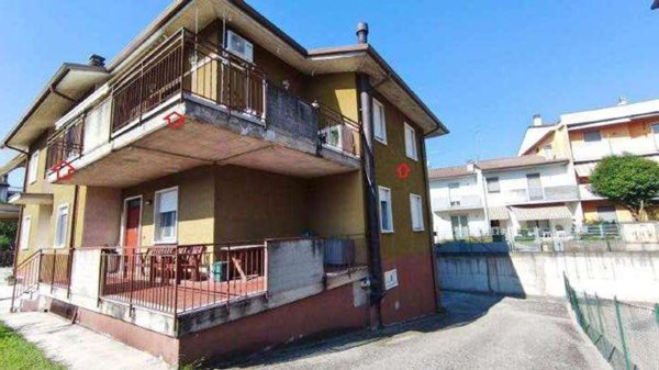 appartamento in vendita a Villafranca di Verona