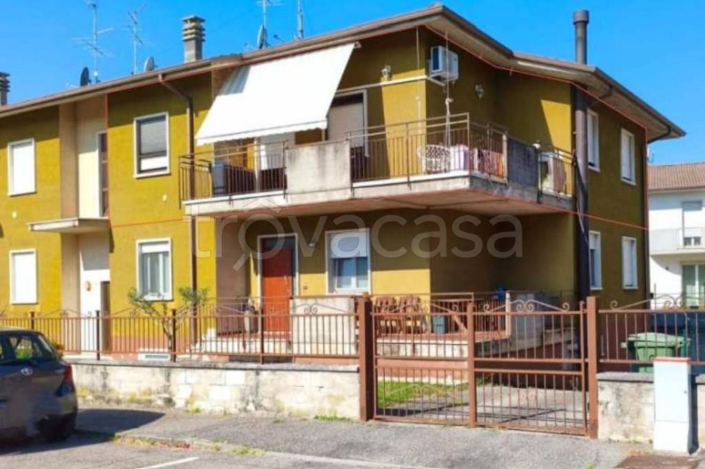 appartamento in vendita a Villafranca di Verona