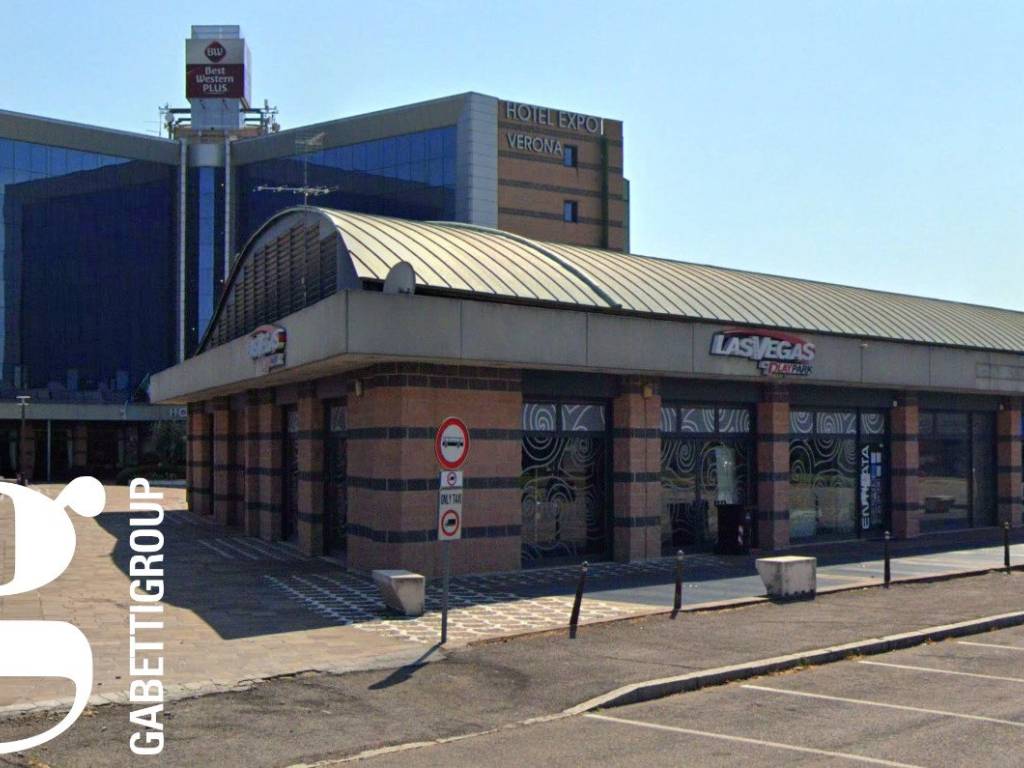 negozio in vendita a Villafranca di Verona