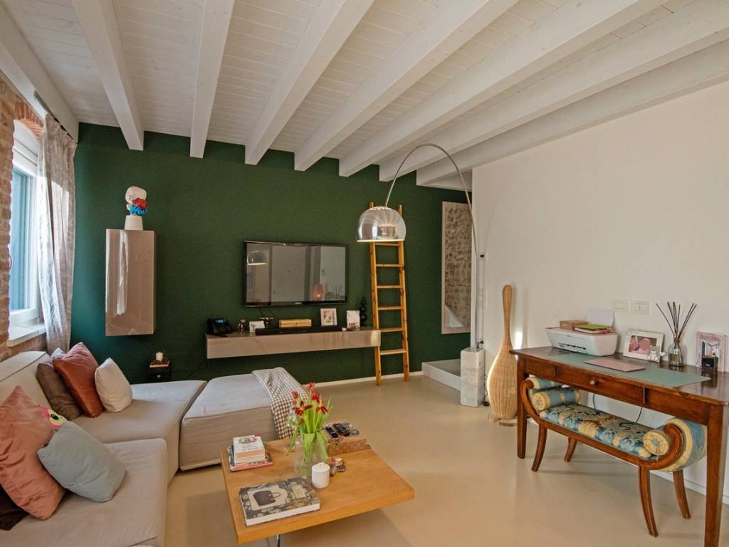 casa indipendente in vendita a Villafranca di Verona