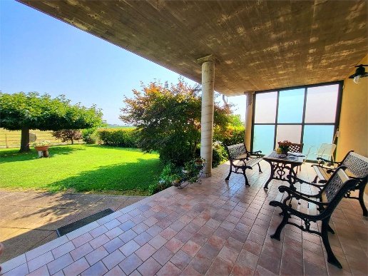 casa indipendente in vendita a Villafranca di Verona