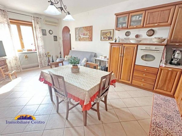 casa indipendente in vendita a Villafranca di Verona