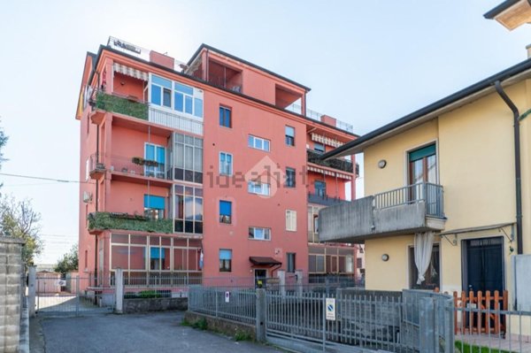 appartamento in vendita a Villafranca di Verona