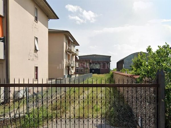 appartamento in vendita a Villafranca di Verona in zona Alpo