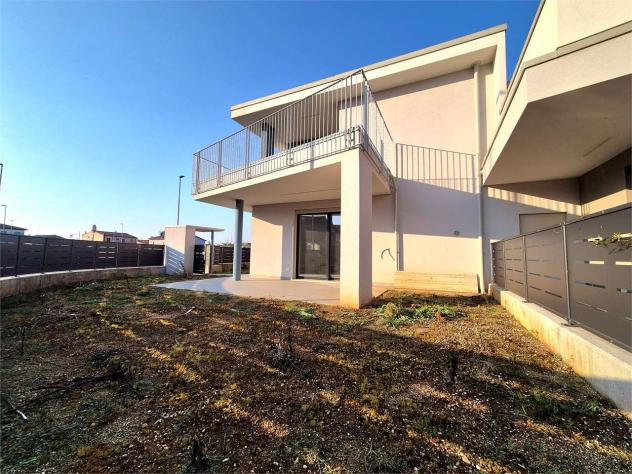 casa indipendente in vendita a Villafranca di Verona