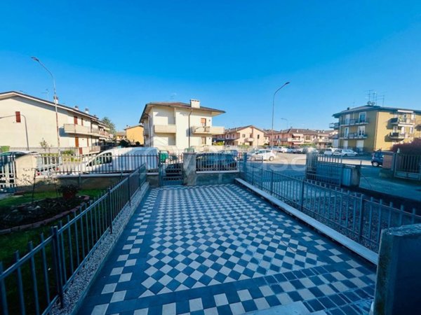appartamento in vendita a Villafranca di Verona