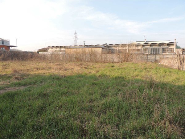 terreno agricolo in vendita a Villafranca di Verona
