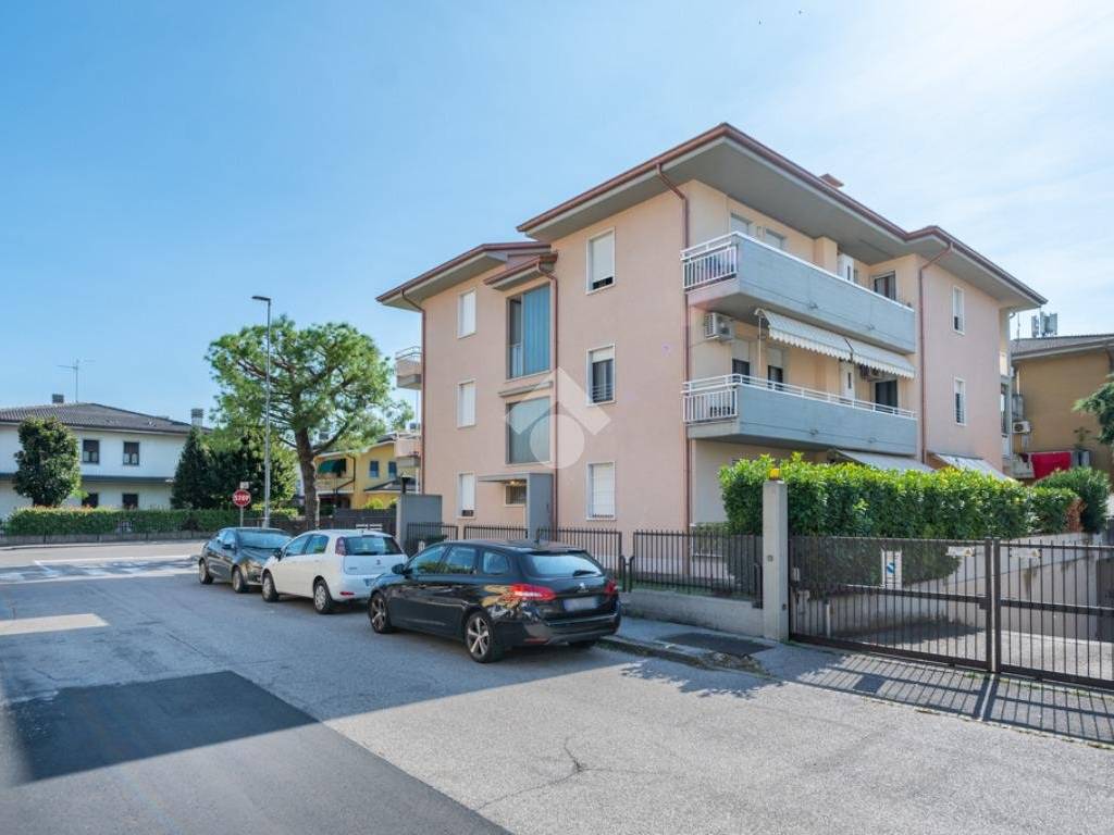 appartamento in vendita a Villafranca di Verona