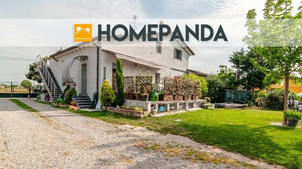 casa indipendente in vendita a Villafranca di Verona in zona Alpo