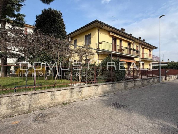 appartamento in vendita a Villafranca di Verona