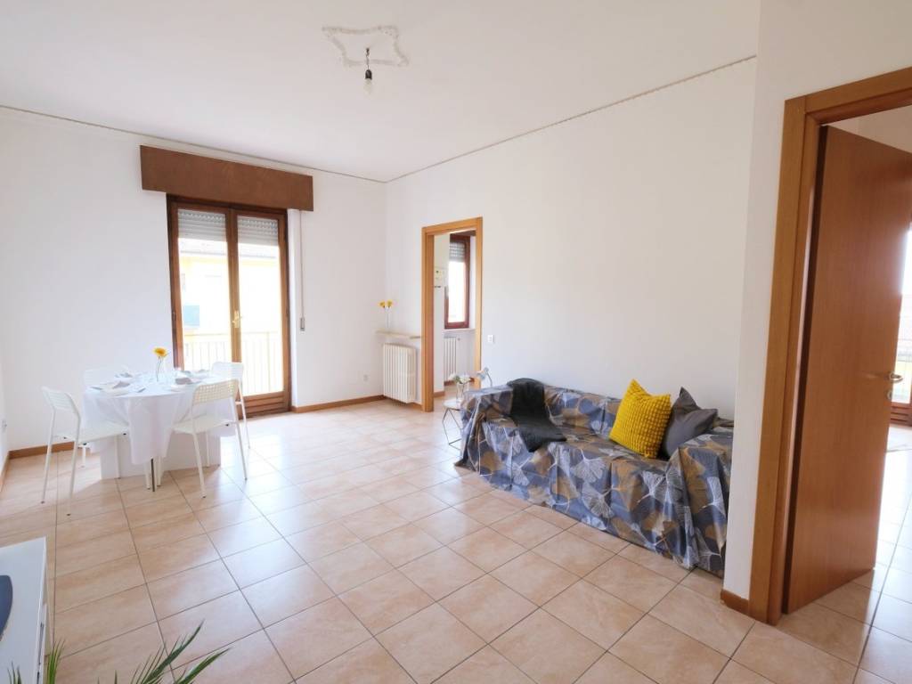 appartamento in vendita a Villafranca di Verona in zona Pizzoletta