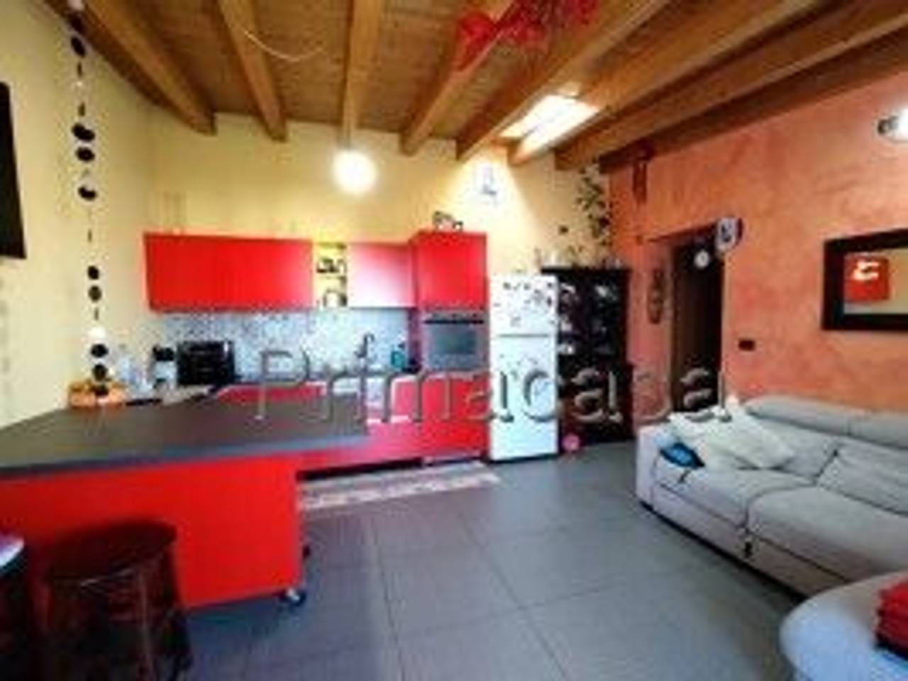 appartamento in vendita a Villafranca di Verona in zona Dossobuono