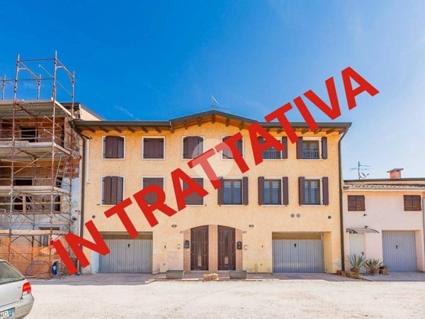 appartamento in vendita a Villafranca di Verona in zona Pizzoletta