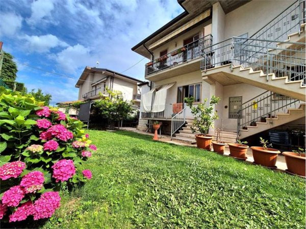 appartamento in vendita a Villafranca di Verona