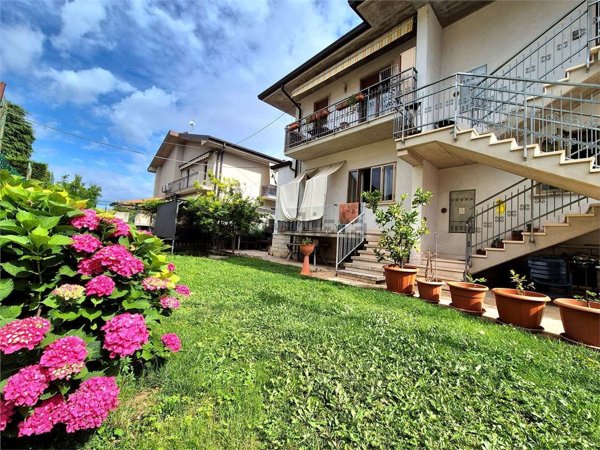 appartamento in vendita a Villafranca di Verona