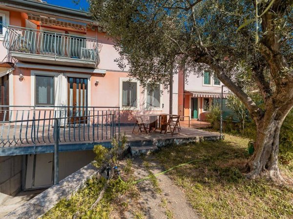 appartamento in vendita a Villafranca di Verona