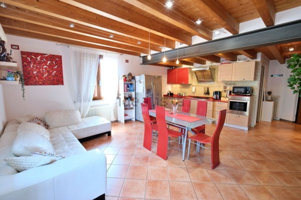 appartamento in vendita a Villafranca di Verona