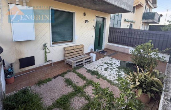appartamento in vendita a Villafranca di Verona in zona Caluri