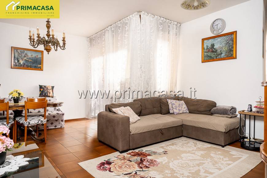 appartamento in vendita a Zevio in zona Santa Maria