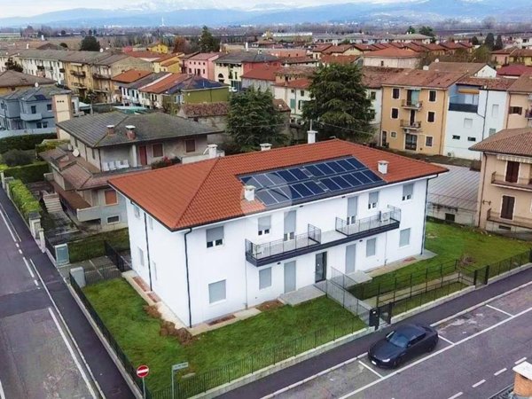 appartamento in vendita a Zevio in zona Santa Maria