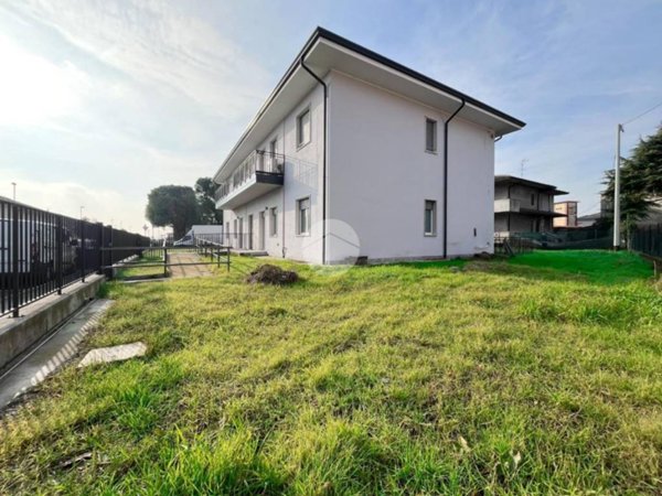 appartamento in vendita a Zevio in zona Santa Maria