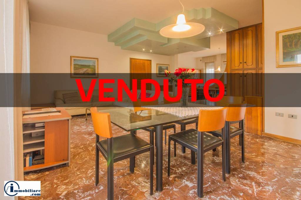 casa indipendente in vendita a Zevio in zona Campagnola