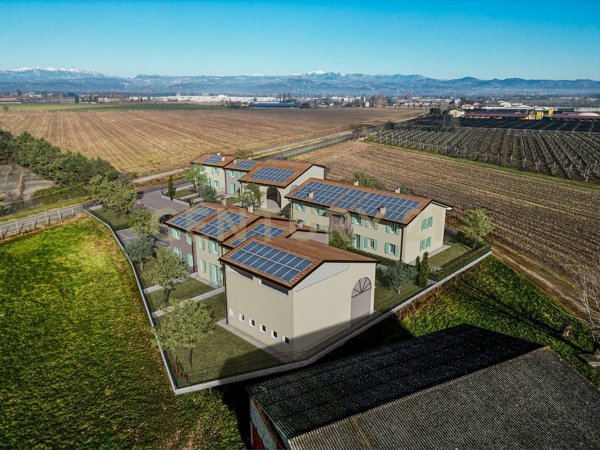 appartamento in vendita a Zevio in zona Santa Maria