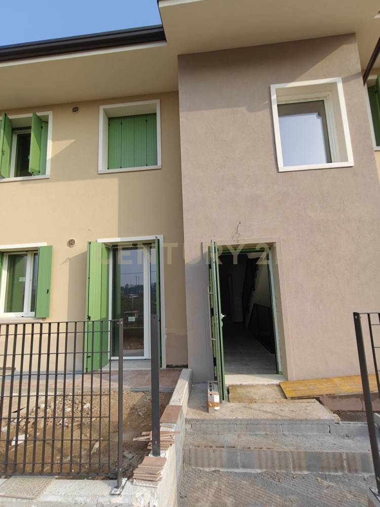 appartamento in vendita a Zevio in zona Santa Maria