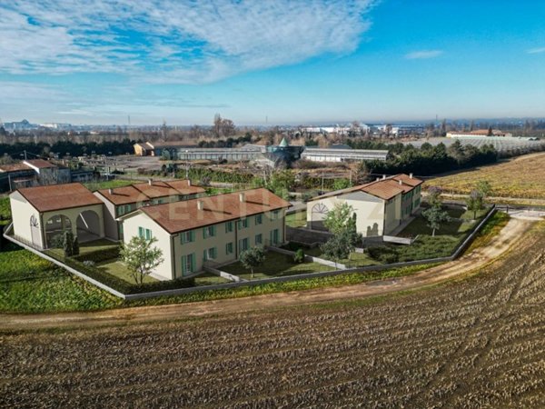 appartamento in vendita a Zevio in zona Santa Maria