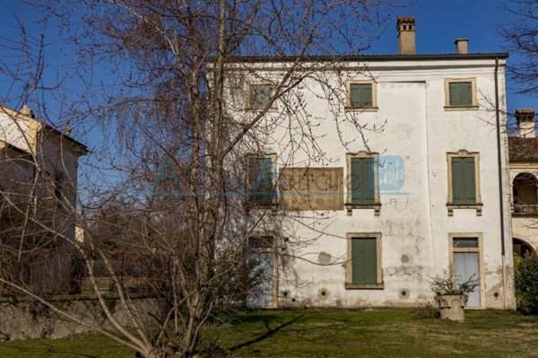 casa indipendente in vendita a Zevio