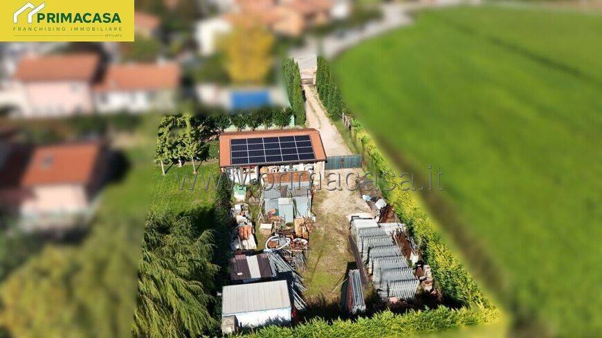 terreno edificabile in vendita a Zevio in zona Santa Maria