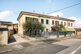 casa indipendente in vendita a Zevio