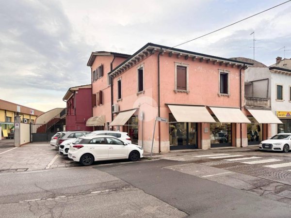 appartamento in vendita a Zevio in zona Santa Maria