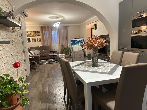 casa indipendente in vendita a Zevio