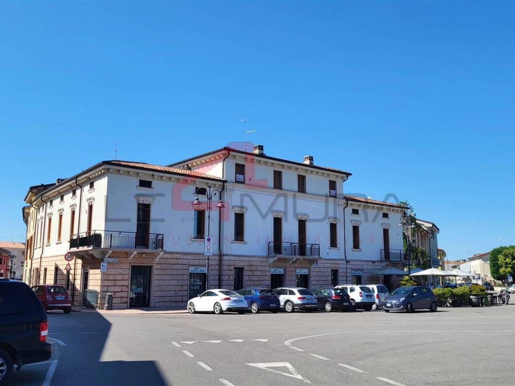 appartamento in vendita a Zevio in zona Santa Maria