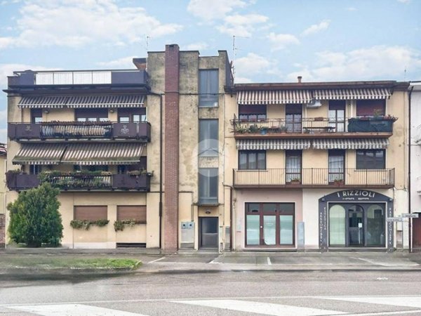 appartamento in vendita a Zevio in zona Santa Maria