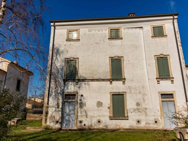 villa in vendita a Zevio in zona Santa Maria