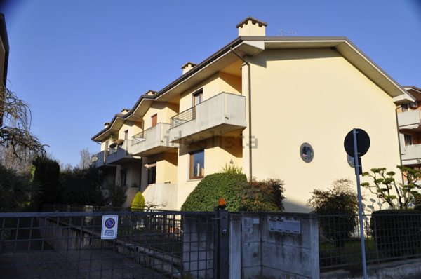 casa indipendente in vendita a Zevio
