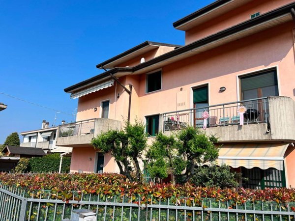 appartamento in vendita a Zevio in zona Campagnola