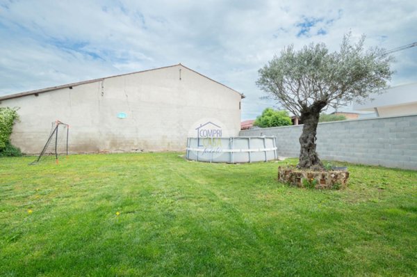 casa indipendente in vendita a Zevio