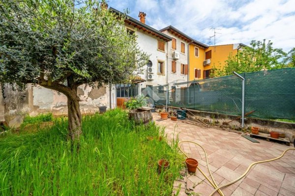 casa indipendente in vendita a Zevio