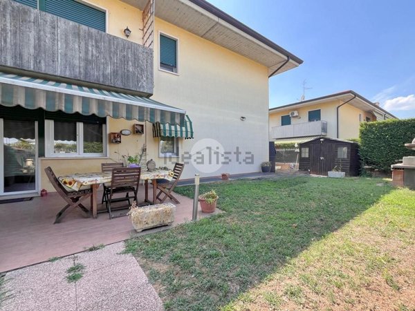 appartamento in vendita a Zevio in zona Campagnola