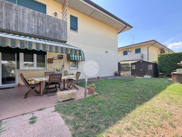 appartamento in vendita a Zevio in zona Campagnola