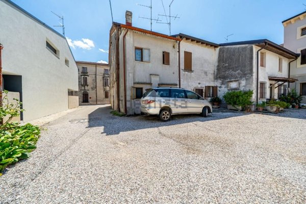 quadrivano in vendita a Zevio