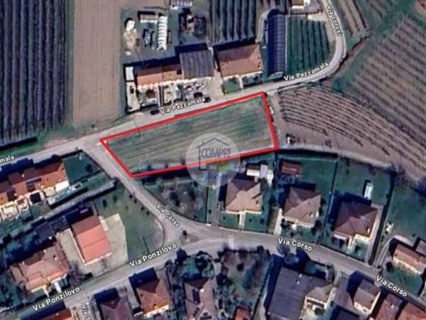 terreno edificabile in vendita a Zevio in zona Perzacco