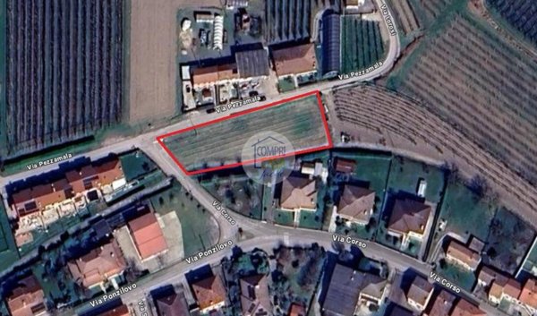 terreno edificabile in vendita a Zevio in zona Perzacco